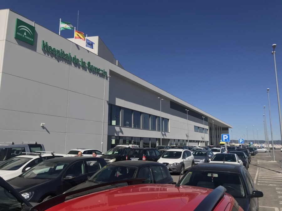 La UCI del Hospital de la Serranía podría aumentar su ocupación en las próximas horas por el traslado de al menos un paciente desde Málaga.