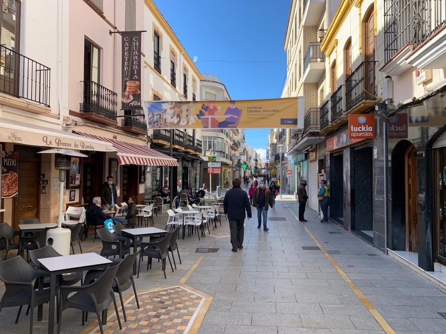 Los bares y restaurantes entre otros comercios podrán reanudar su actividad a partir del próximo sábado, en el caso de que se mantenga una situación sanitaria favorable.