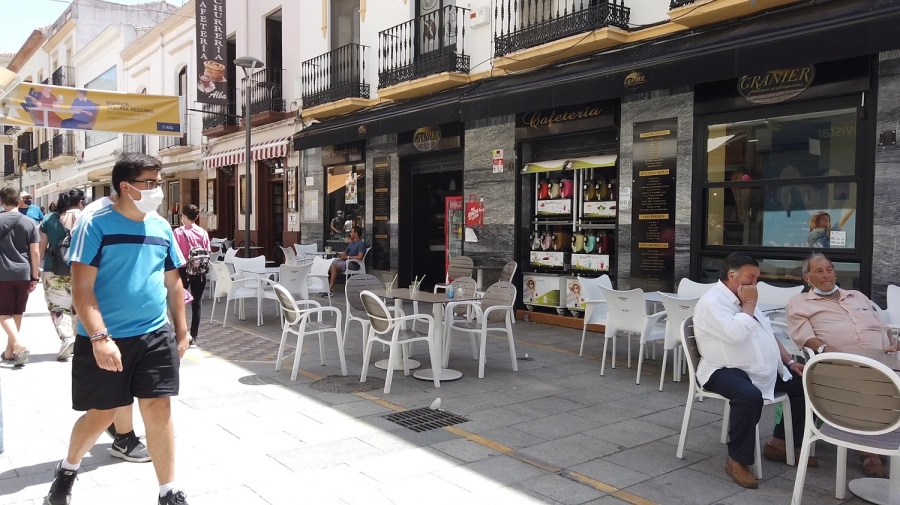 La reducción de la incidencia permitirá el próximo sábado la reapertura de negocios dedicados a la actividad no esencial.