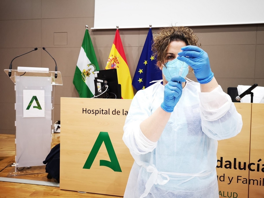 La vacuna de Astra Zeneca únicamente se administrará a pacientes de entre 65 y 60 años en la comunidad, tras la recomendación del Ministerio de Sanidad.