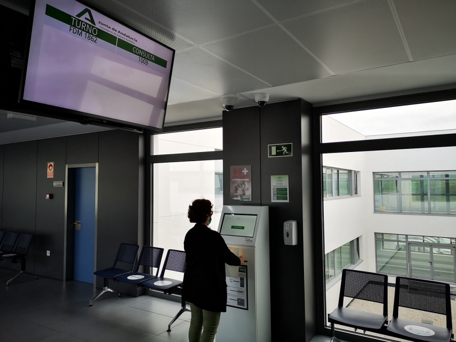 El Hospital Comarcal registra 17 ingresos relacionados con el coronavirus a día de hoy.