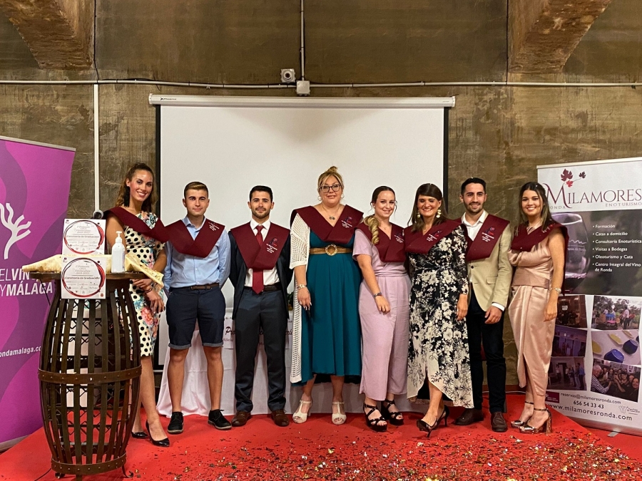 Los alumnos han obtenido conocimientos en el proceso de elaboración y comercialización de los vinos.