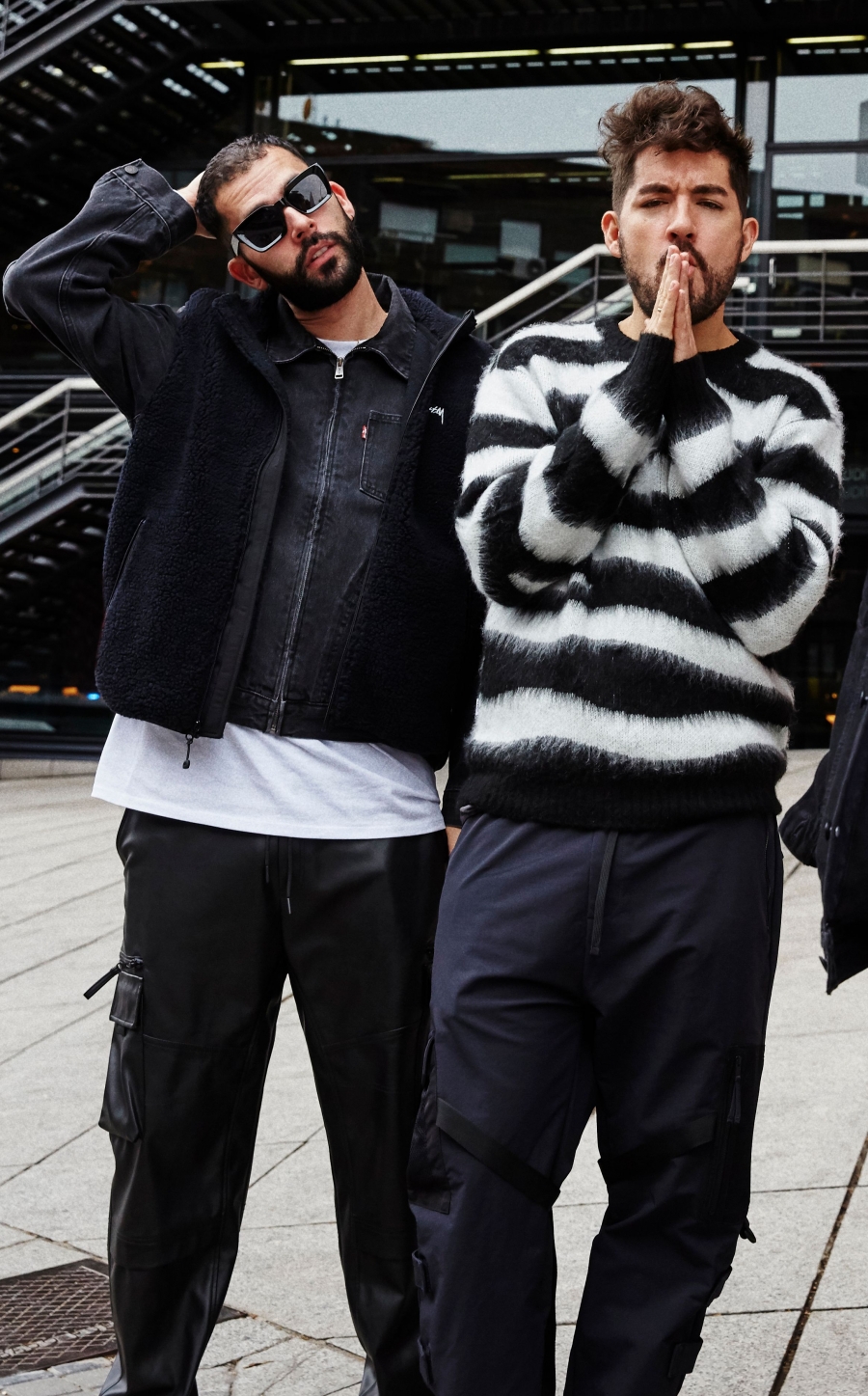 Xavi Road (a la izquierda de la imagen) cuenta que le une a Ronda su amistad virtual con el técnico de sonido José María Tornay.