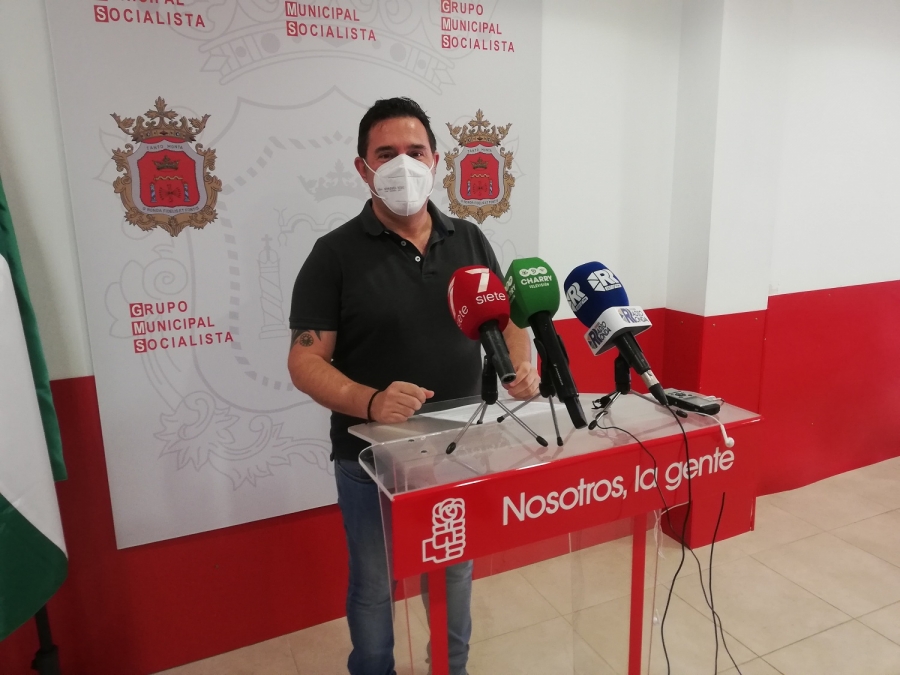 Juan Carlos González, en la sede del PSOE de Ronda.