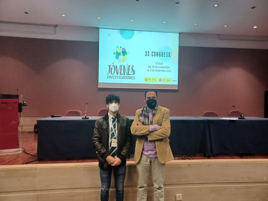 La investigación de Daniel aborda la obtención a bajo precio del considerado como uno de los materiales del futuro: el grafeno.