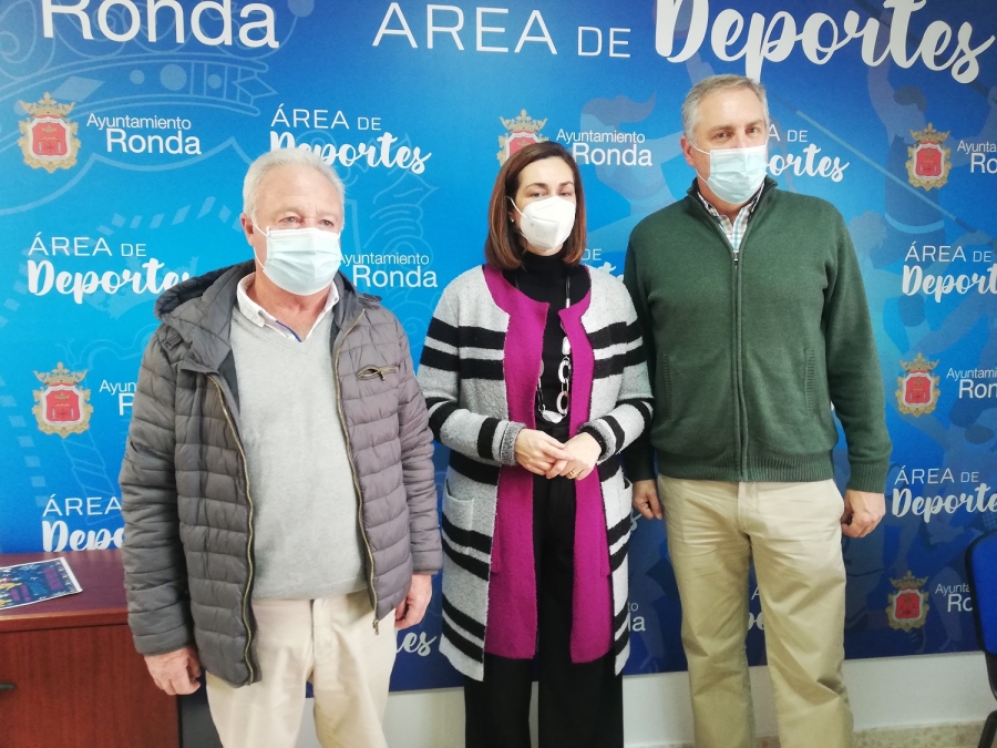 Guerrero junto a Durán y Mirasol, en las oficinas del área de Deportes, donde se ha presentado este lunes el evento