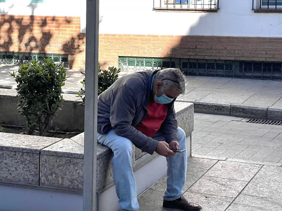 La mascarilla obligatoria en exteriores tiene los días contados, desde el jueves no será necesario llevarla, aunque se aconseja si no puede respetarse la distancia interpersonal.