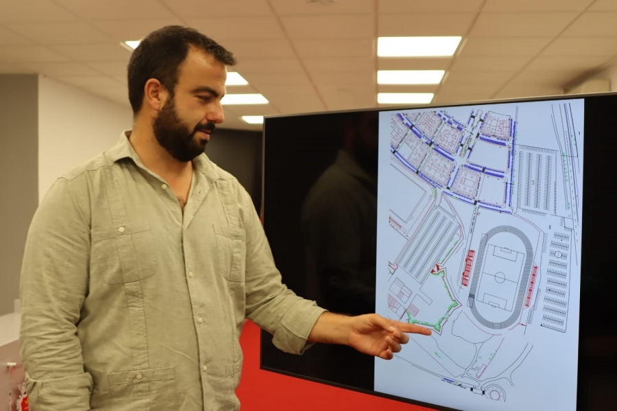 El responsable municipal de esta área, Alberto Serrano, ha recordado que se va a ampliar la zona de aparcamientos en las inmediaciones del recinto ferial