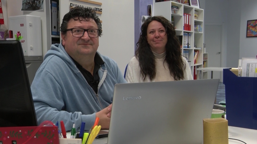 López y Wilmot son pareja, profesores y los responsables y fundadores del centro.