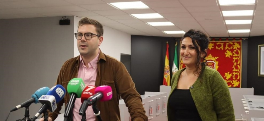 El delegado de Educación y la responsable comercial de LA Organic Experience han presentado la colaboración