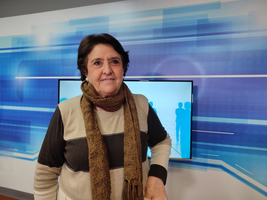 La rondeña en el plató de Charry TV.