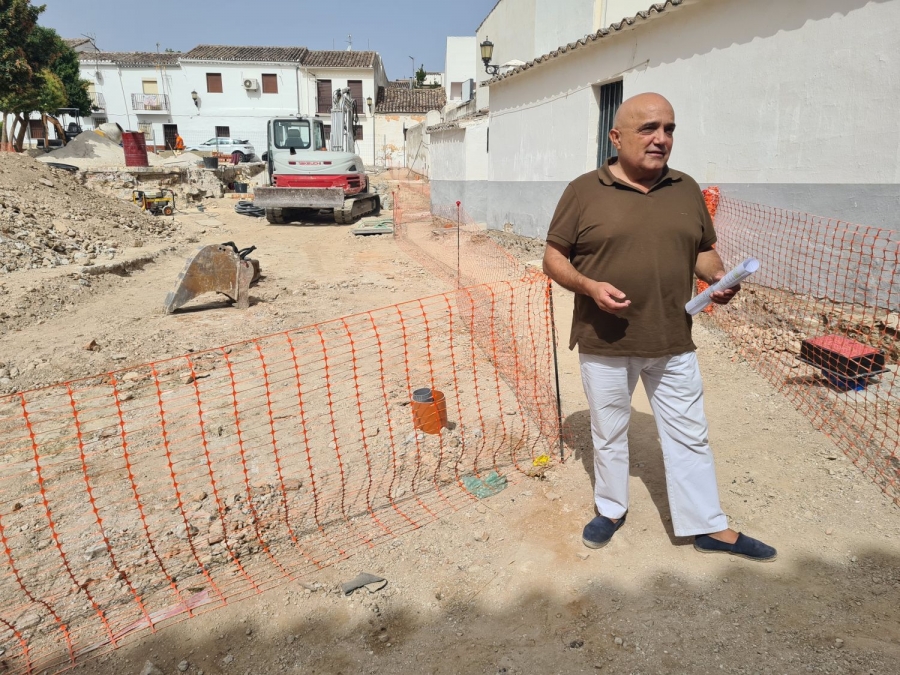 El concejal de Urbanismo, Jesús Vázquez, en la zona, este miércoles.