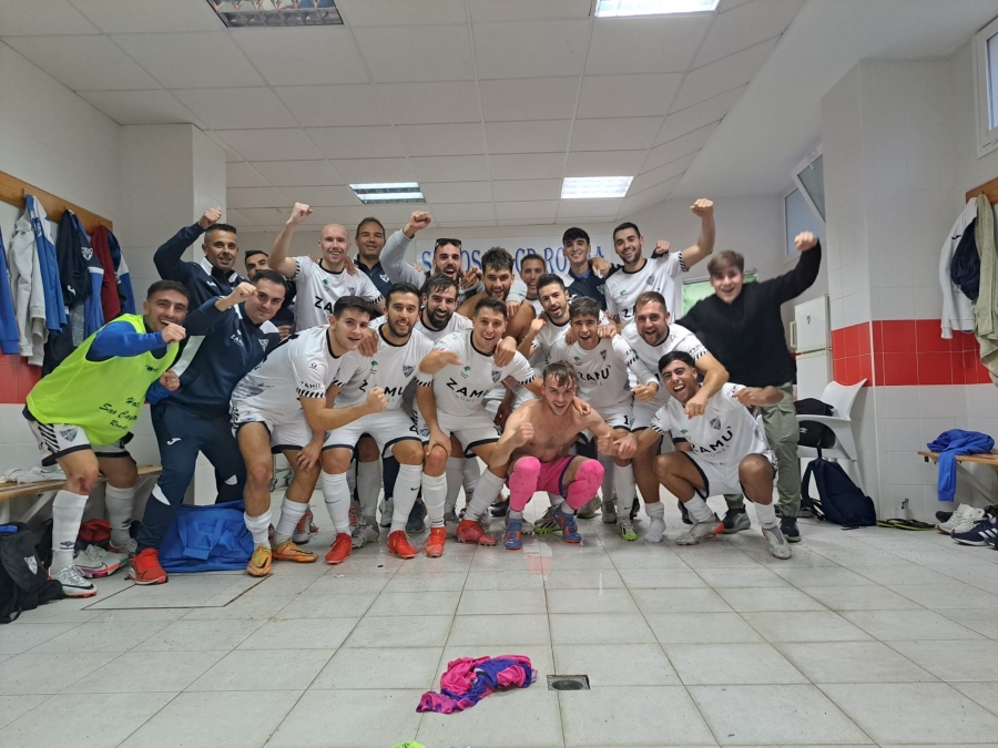 Imagen reciente tras un encuentro del primer equipo del CD Ronda