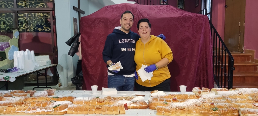En la Casa Hermandad se ofreció chocolate caliente y Roscón de Reyes