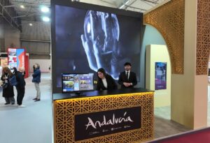 El Puente Nuevo de Ronda, en el stand de Turismo Andaluz, como parte del segundo spot de Andalusian Crush en la IBTM World