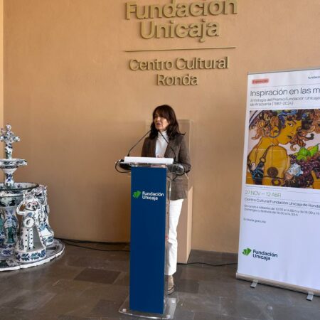 La responsable de Artes Plásticas de la Fundación Unicaja, Emilia Garrido, ha presentado hoy esta exposición