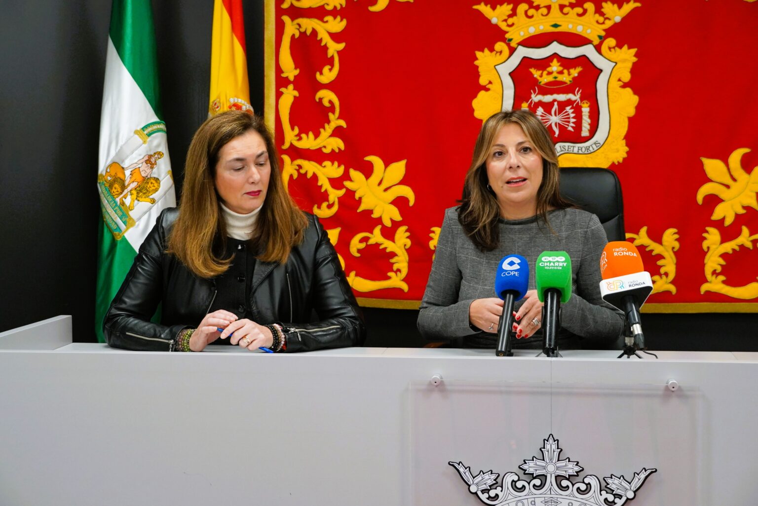La alcaldesa, María de la Paz Fernández, y la delegada de Vivienda, Cristina Durán, han presentado la iniciativa