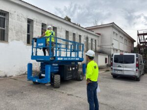 La actuación se está acometiendo a través de la Agencia Pública Andaluza de Educación