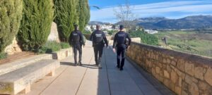 Durante esta Semana Santa, el dispositivo ha contemplado la presencia de diferentes patrullas por la ciudad a lo largo de las jornadas