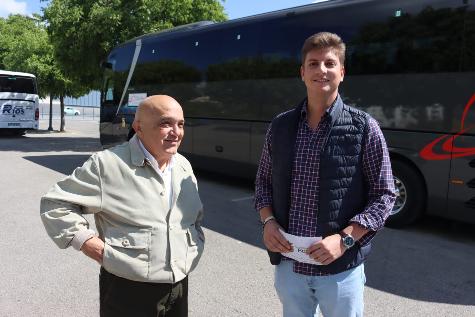 Jorge Fernández, junto al concejal Jesús Vázquez