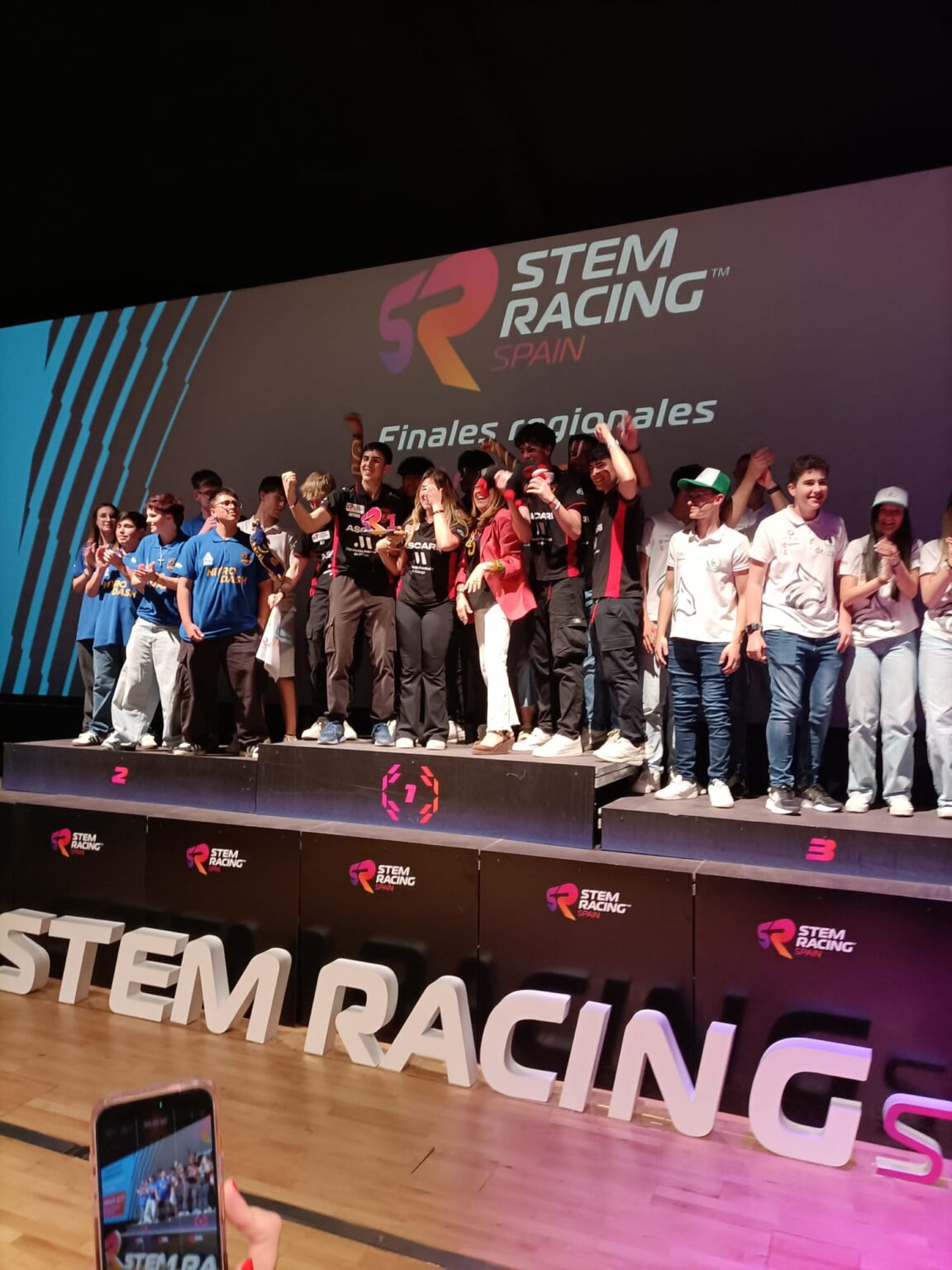 El equipo de Galmax GT, celebrando la victoria