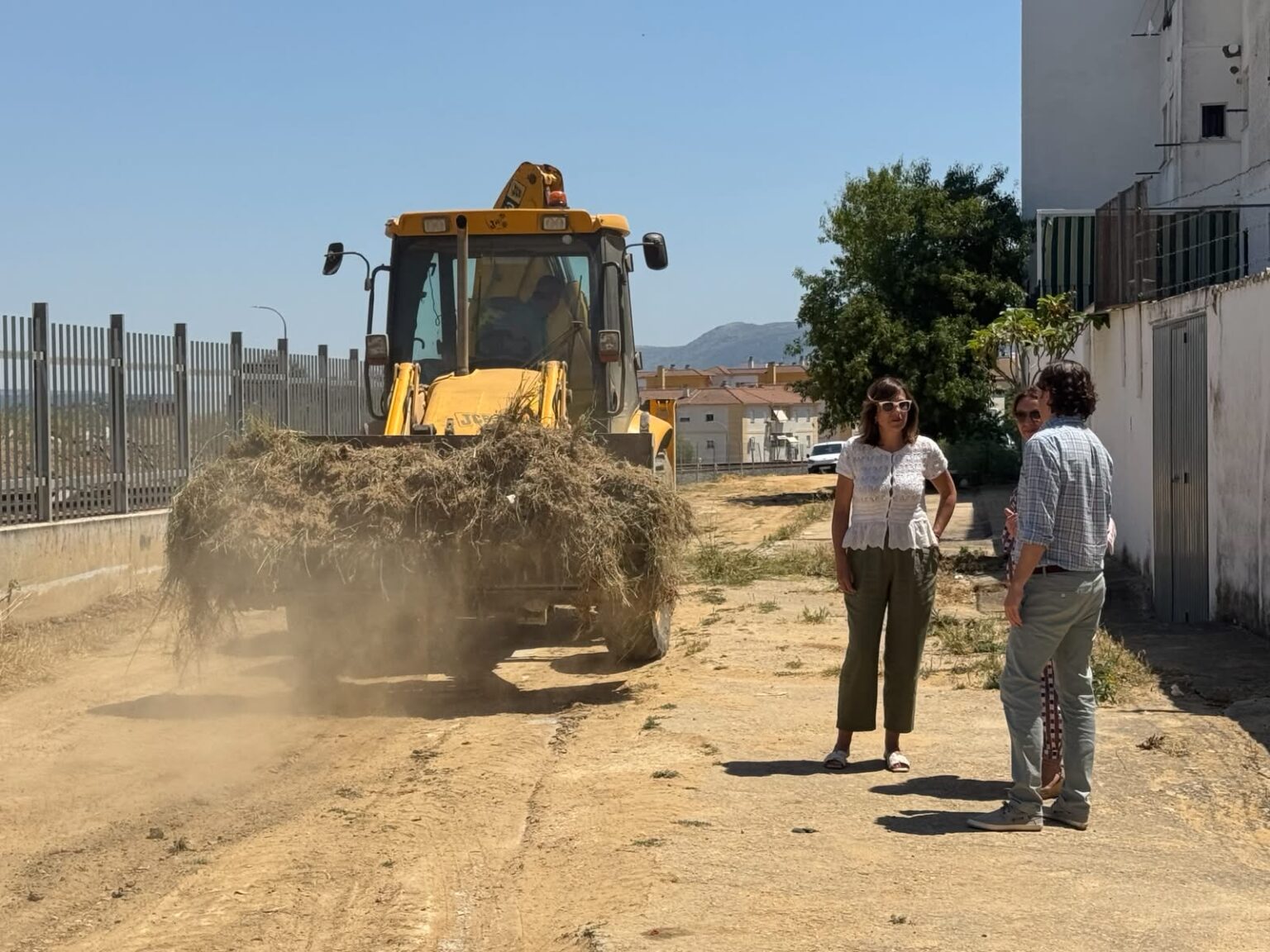 La alcaldesa, María de la Paz Fernández, ha visitado los trabajos junto a la delegada de Obras, Concha Muñoz