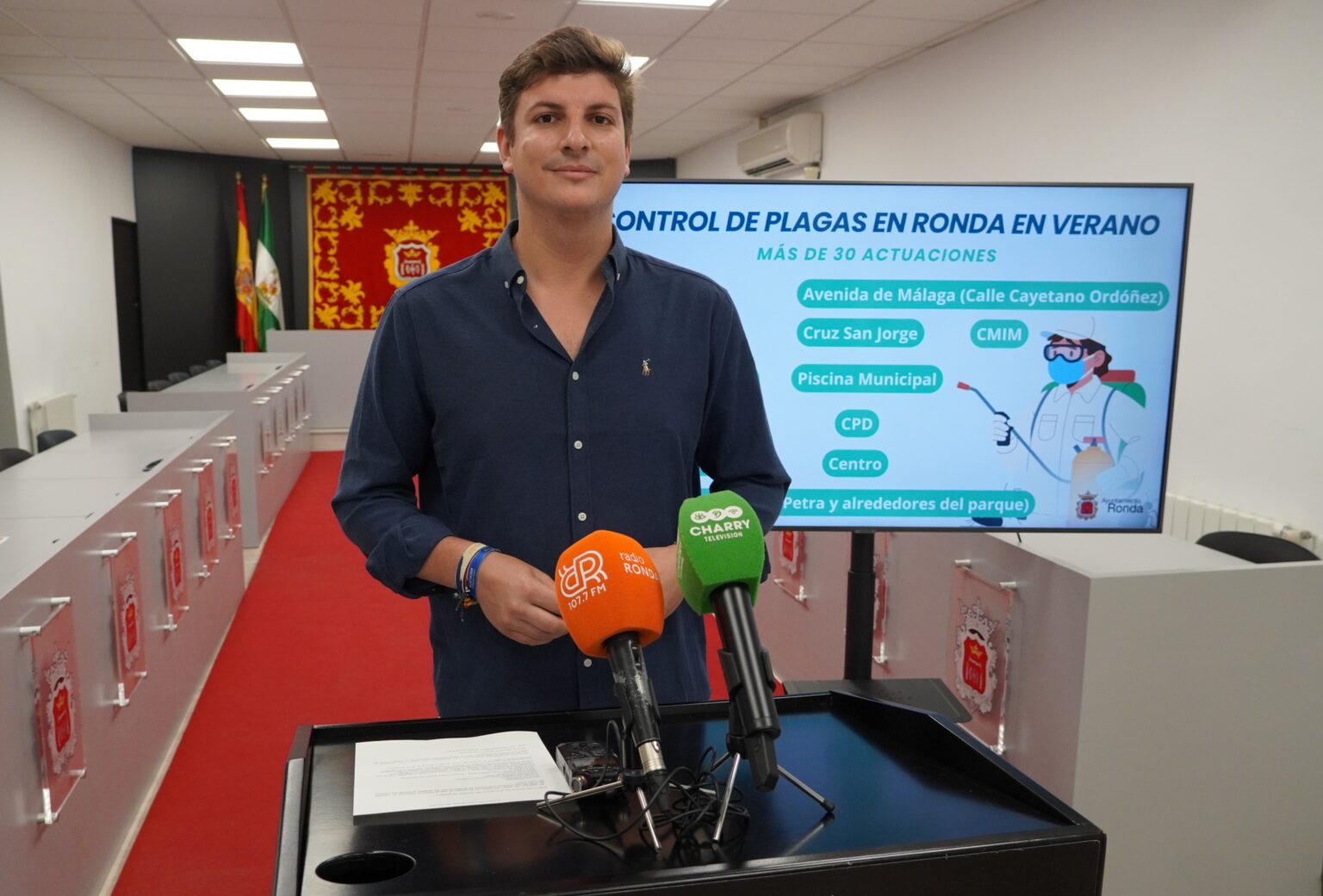 El delegado de Medio Ambiente, Jorge Fernández, en rueda de prensa
