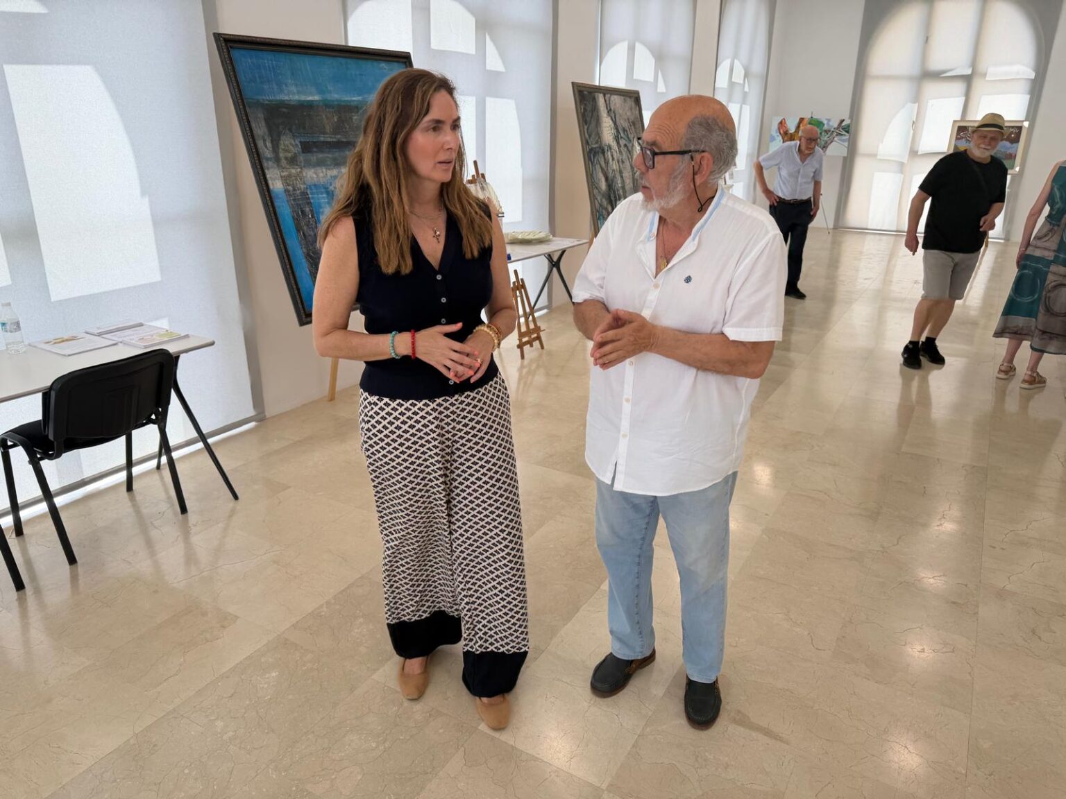 La delegada de Asuntos Sociales, Cristina Durán, ha visitado la muestra
