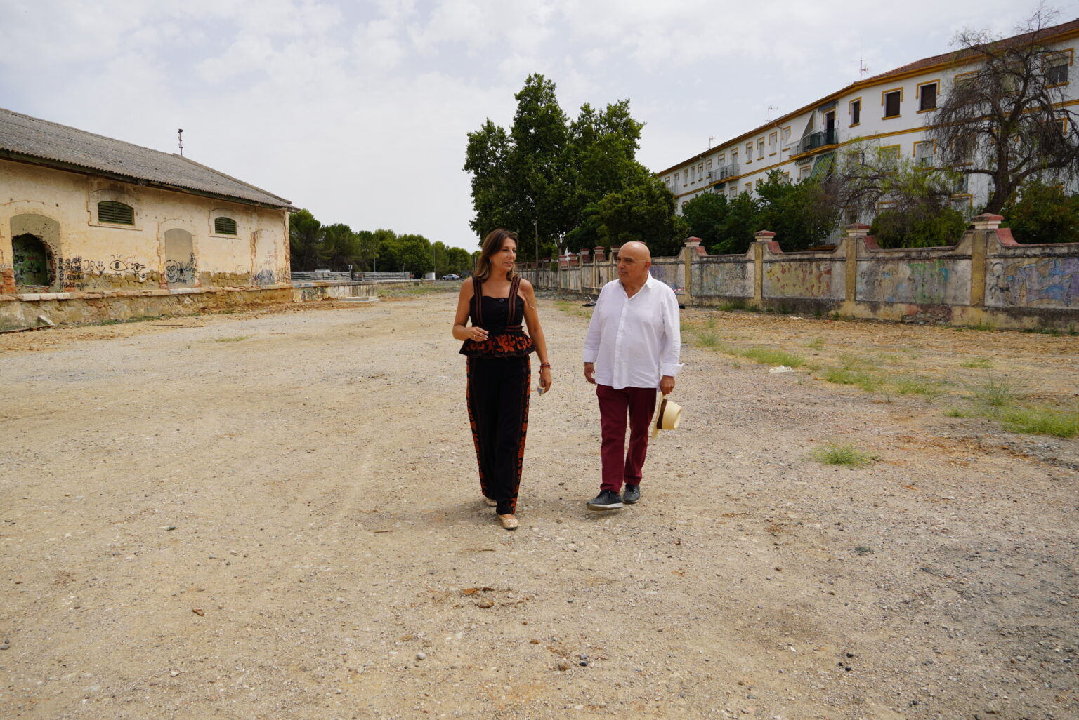 La alcaldesa de Ronda junto al concejal de Urbanismo visitan la zona