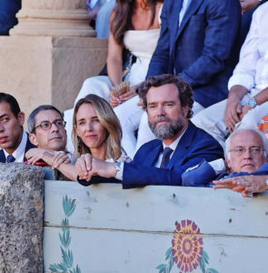 Álvarez de Toledo, junto a Iván Espinosa de los Monteros, en la Corrida Goyesca de 2022 | ARJONA