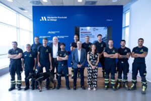 Foto de familia de los integrantes del dispositivo en la Diputación de Málaga