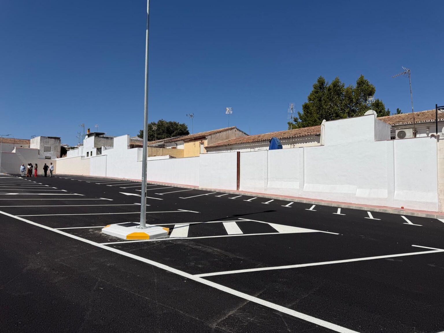 Aparcamiento gratuito en la barriada de la UVA
