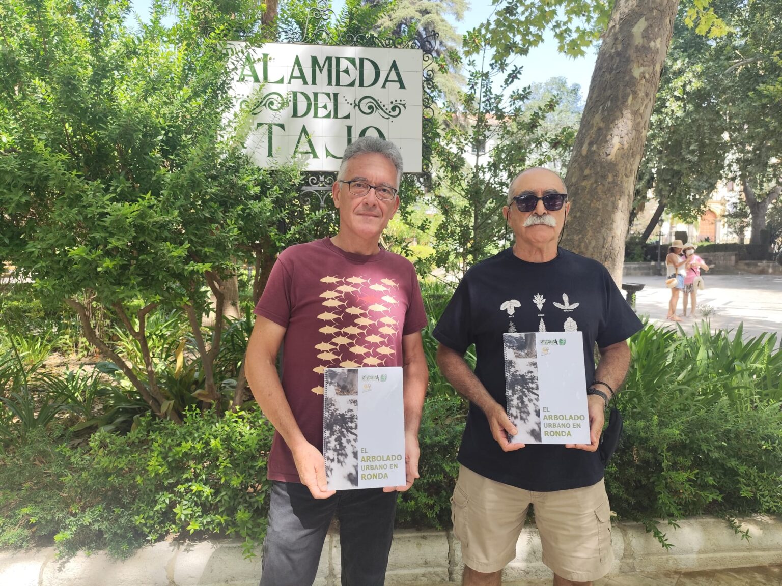 David Barrera y Paco Rojas, representantes de la Asociación por los Caminos Públicos de la Serranía de Ronda y Silvema, respectivamente
