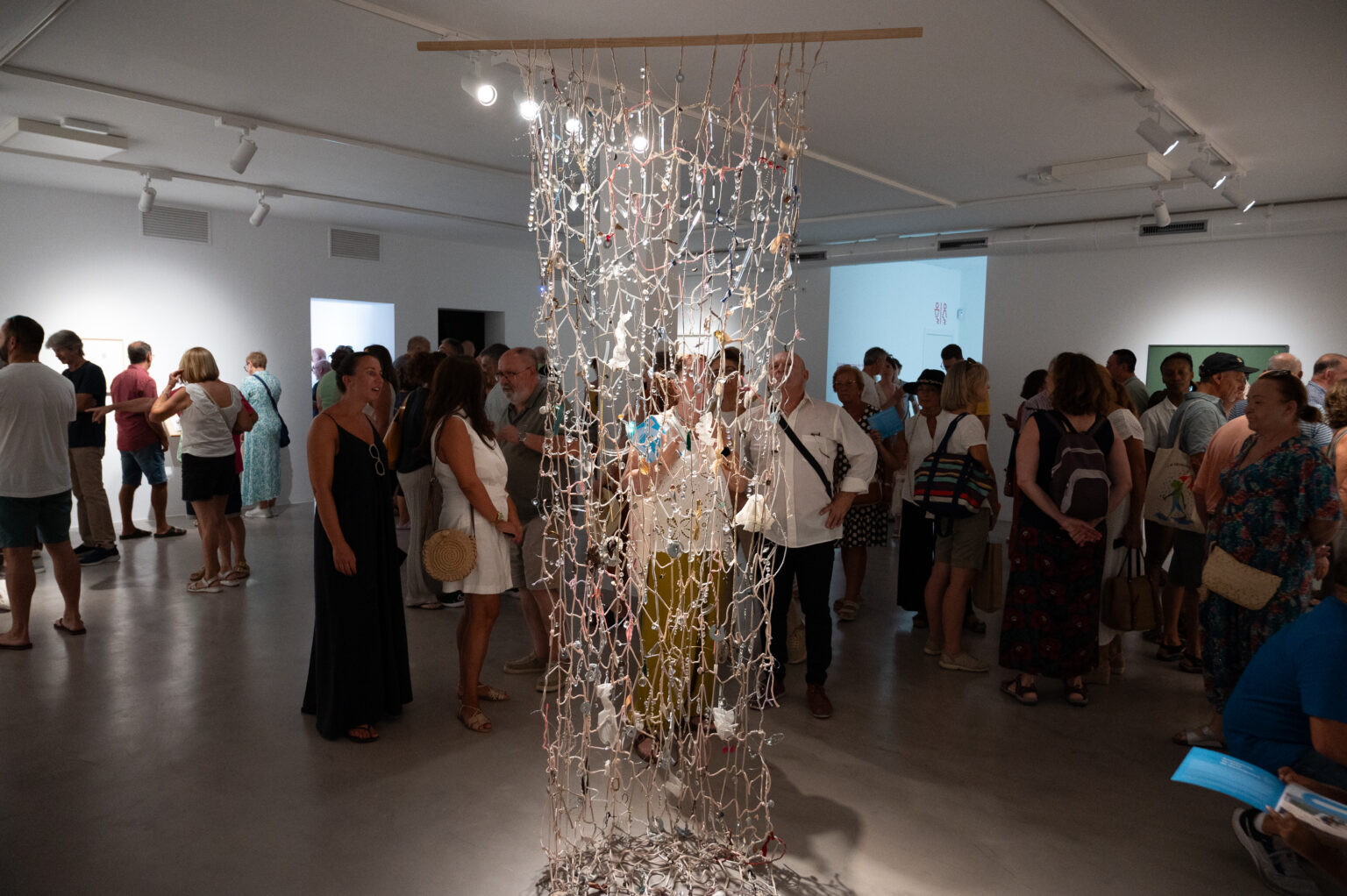 Oradoras nocturnas, de Julia Llerena, ya es parte de la colección del Museo de Arte Contemporáneo de Genalguacil