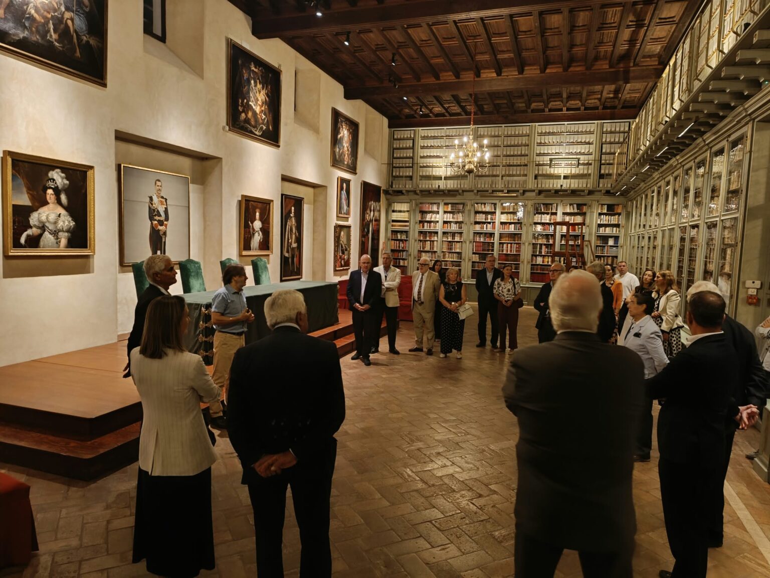 También han realizado una visita a varios de los espacios más emblemáticos de Ronda, como la Real Maestranza de Caballería.