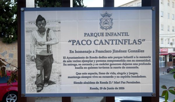 Placa Paco Cantinflas