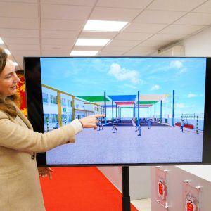 La delegada de Educación, Cristina Durán, en rueda de prensa