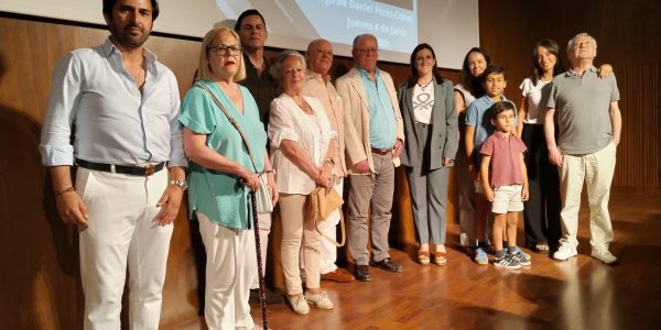 Foto de familia durante la conferencia inaugural