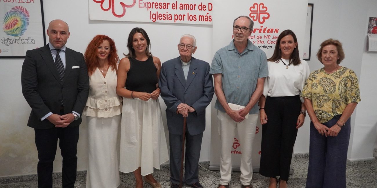 Entrega donación a Cáritas Interparroquial Ronda.