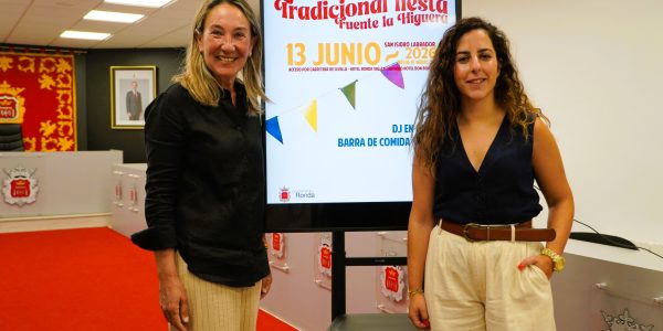 Alicia López y Rocío Gordillo en rueda de prensa