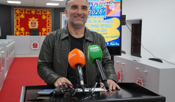 Bernardo Crespo en rueda de prensa
