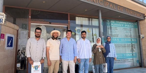Esta delegación omaní fue atendida por el gerente de Turismo de Ronda, Javier Criado