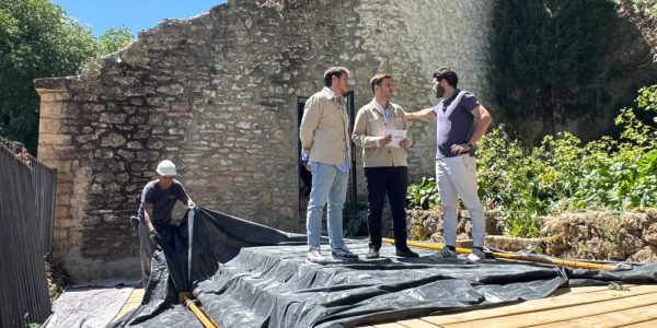 El delegado de Turismo, Ángel Martínez, ha visitado este mediodía los trabajos