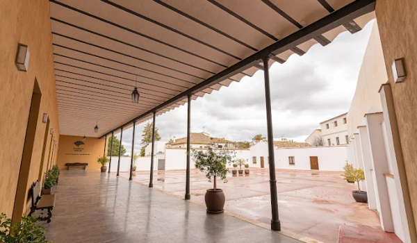 La entrada al acto será libre hasta completar aforo. La entrada al acto será libre hasta completar aforo.