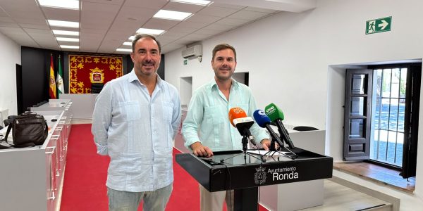 Ángel Martínez y Juan Diego Rodríguez en la presentación del II concurso de decoración de casetas
