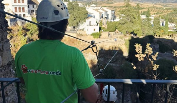 Tirolina desde el Mirador de Aldehuela hasta los Jardines de Cuenca