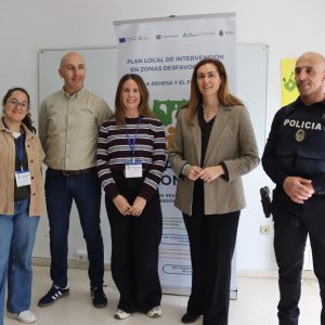 24042026 - Presentación en el Centro Cívico María Matilde Schemm.