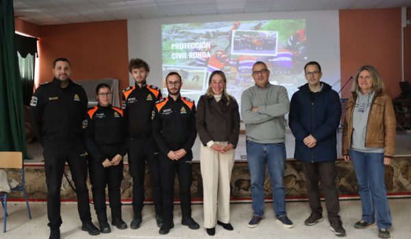 La idea es que esta formación se imparta en todos los centros educativos.