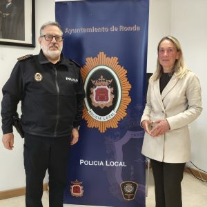 La edil de Seguridad Ciudadana, Alicia López, y el jefe de la Policía Local, Miguel Ángel Aranda