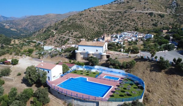 Piscina Alpandeire